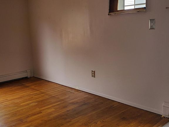 4th image of 105-20 132nd St Floor 2