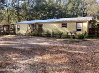 103 Carolyn Ave, Interlachen, FL 32148