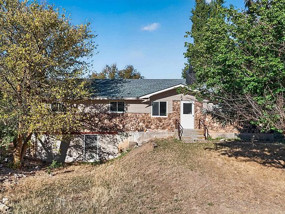 3rd image of 1537 N Old Highway 91