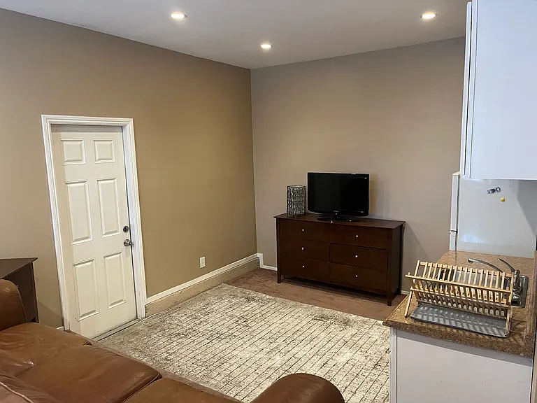 169 Beverly Dr — Photo 5