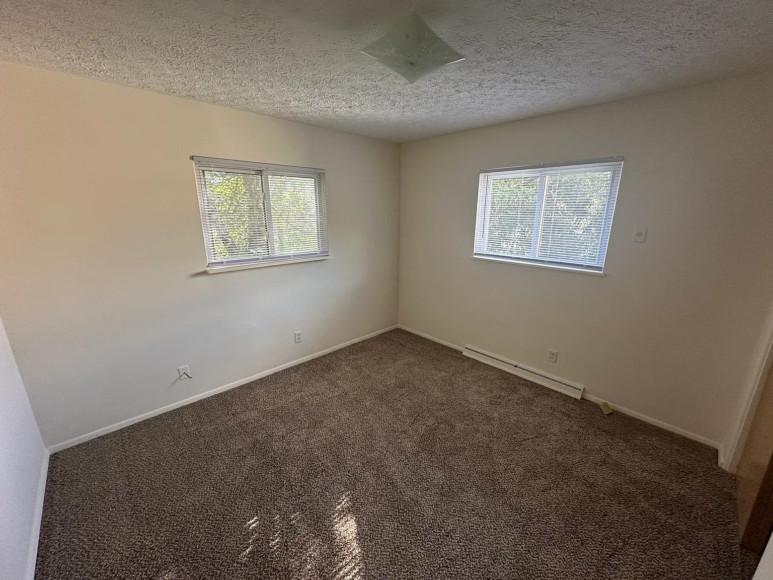 1 bed, 900 sqft, $725 — Photo 4
