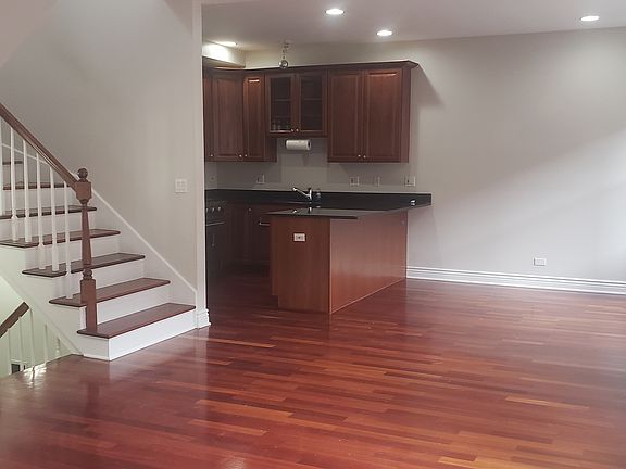 5th image of 334 N Jefferson St Unit C