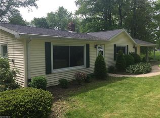 1446 Edison St NW, Hartville, OH