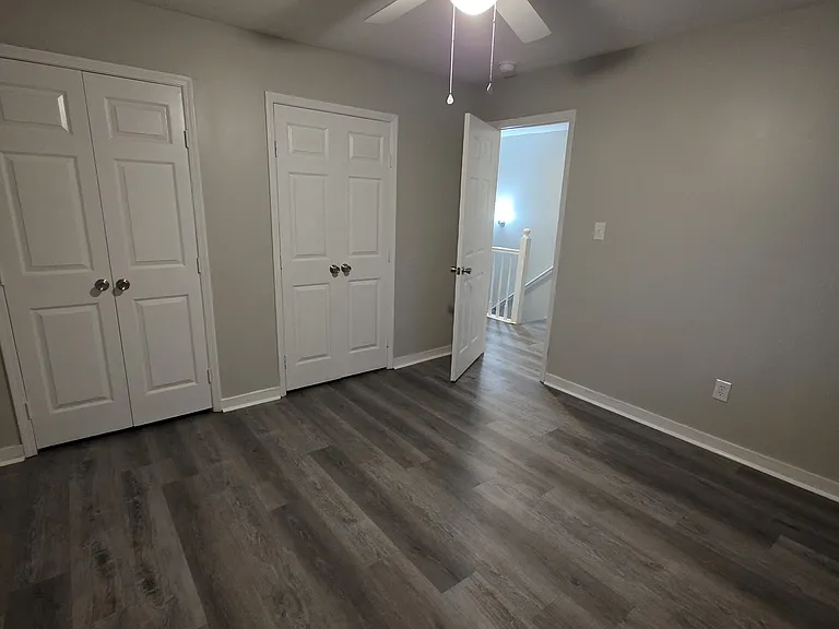 910B Glastonbury Cir — Photo 19