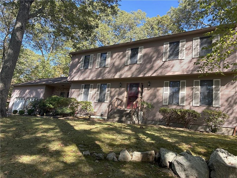 2nd image of 120 Adirondack Dr