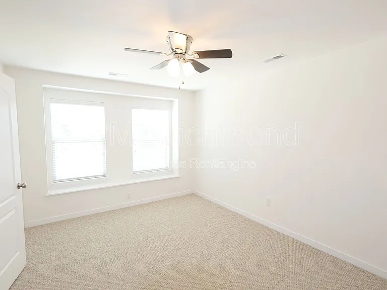 14106 Shallow Creek Ln — Photo 28