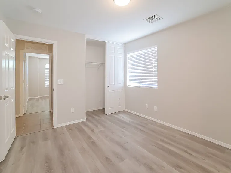 12557 W Mandalay Ln — Photo 12