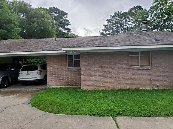 Off street parking for 4 cars