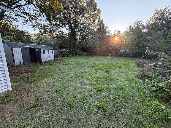 2nd image of 2744 Huizenga St