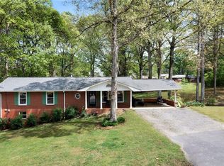 11 Jones Mill Pl, Cartersville, GA 30120