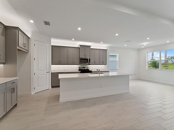 5th image of 10208 SW Carnelian Street
