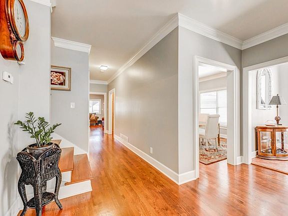 5th image of 6102 Forest Hills Dr