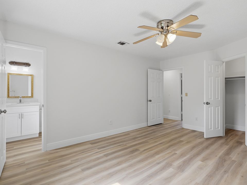 1st image of 308 Dogwood Ct