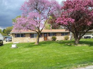 5813 Old Jacksonville Rd, Springfield, IL 62711