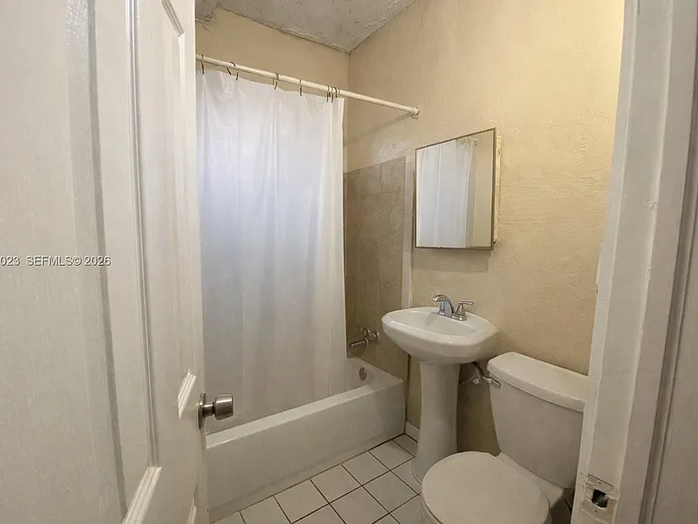 520 SW 6th Ave #3 — Photo 3