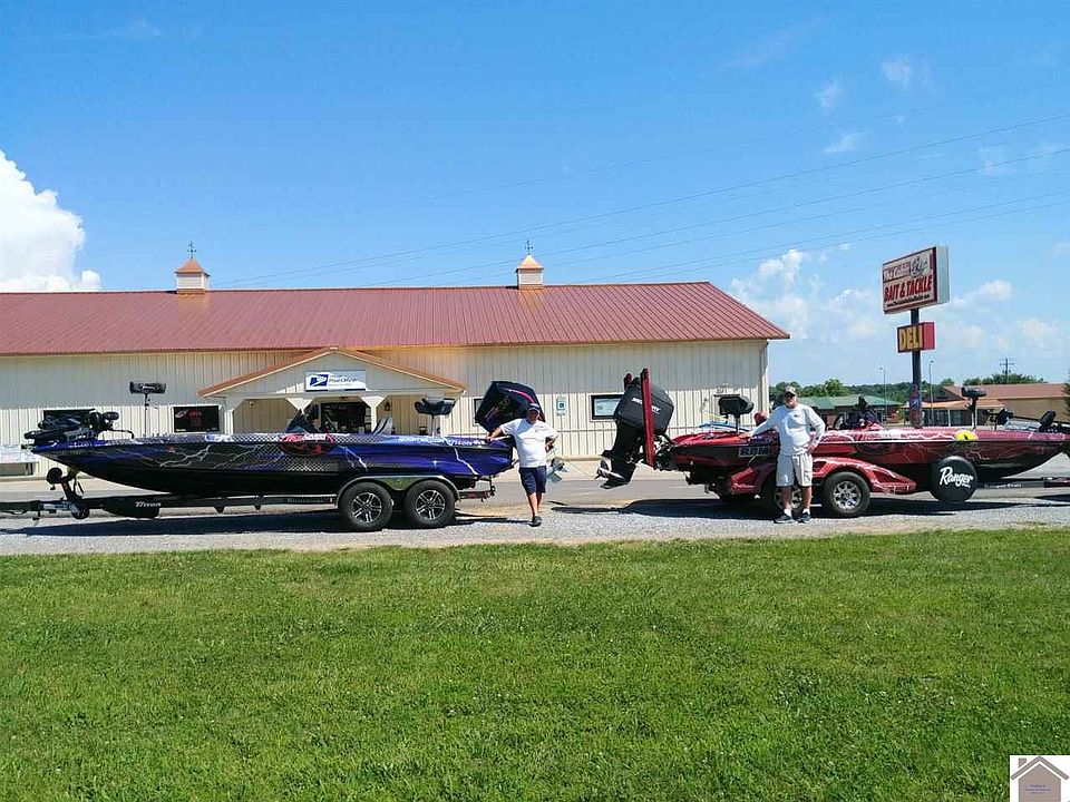 1st image of 215 Vista Dr