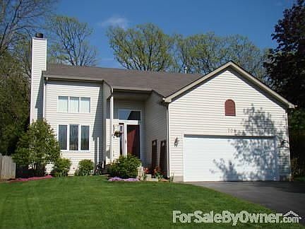 Exterior House - Front
						:
						Faces West