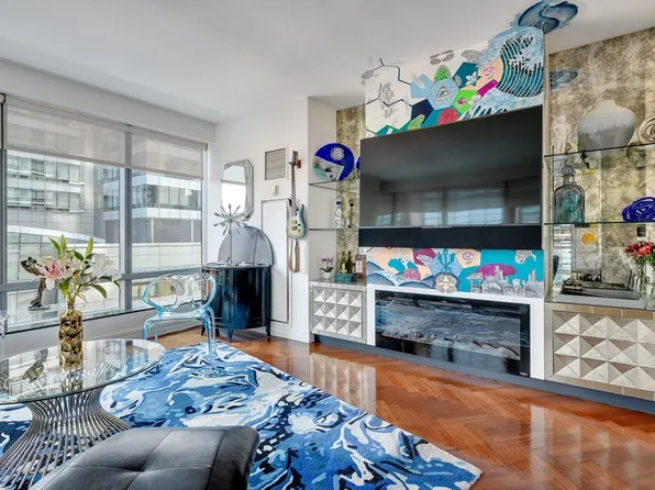 1 Avery St APT 10D, Boston, MA 02111