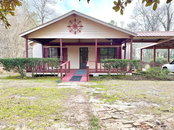 8223 Center Hill Rd, Meridian, MS 39305
