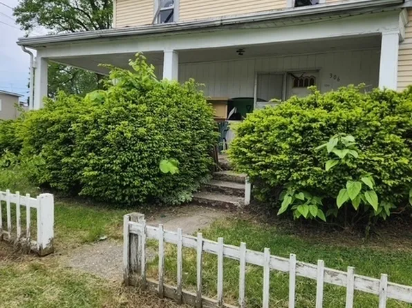 306 N Fulton St, Parker City, IN 47368