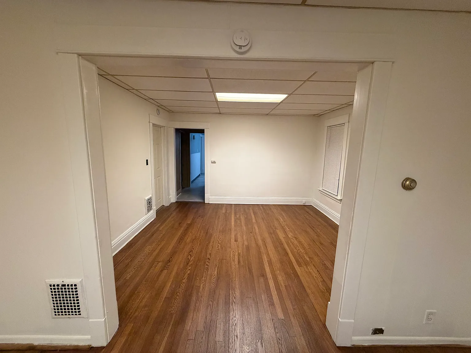 3 bed, 1156 sqft, $1,500 — Photo 2