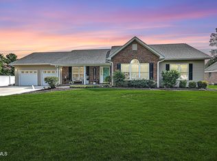 105 Amber Dr, Bristol, TN 37620