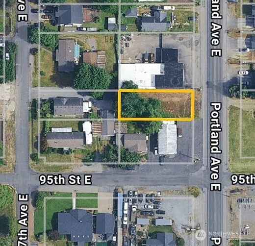 1707 95th Street E photo 1