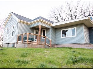 213 Fee Fee Rd, Maryland Heights, MO 63043