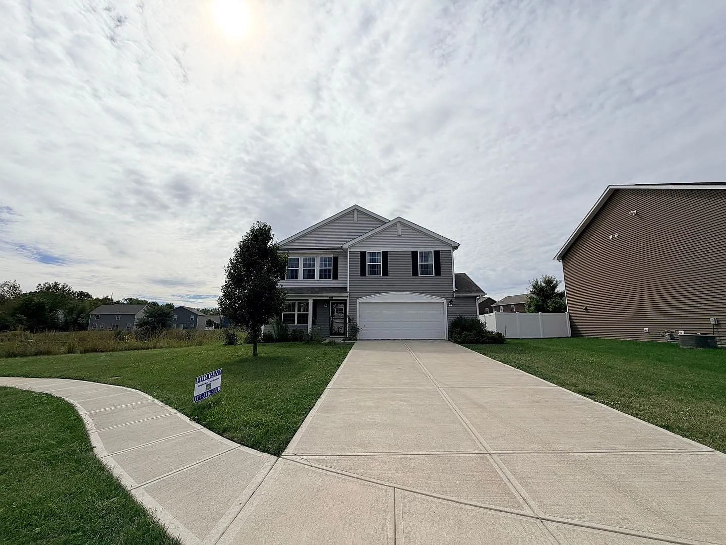 Now Showing: 5 Bedroom / 2.5 Bath Home Located At 4447 Averly Ct. In Indianapolis, In — Photo 2