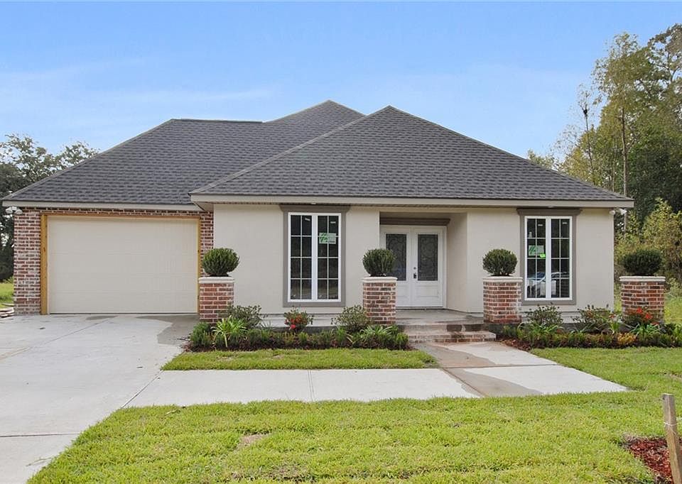 1st image of 859 Dandelion Dr