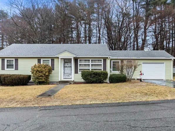 15 Pine Grove Cir, Uxbridge, MA 01569