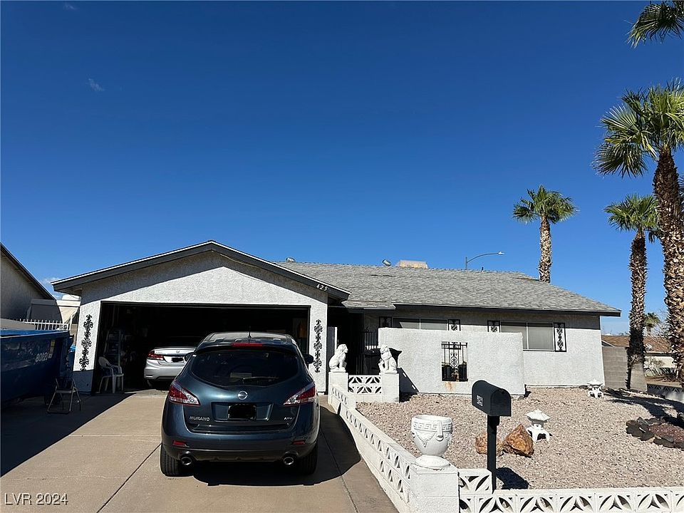 1st image of 425 Golden Valley Dr