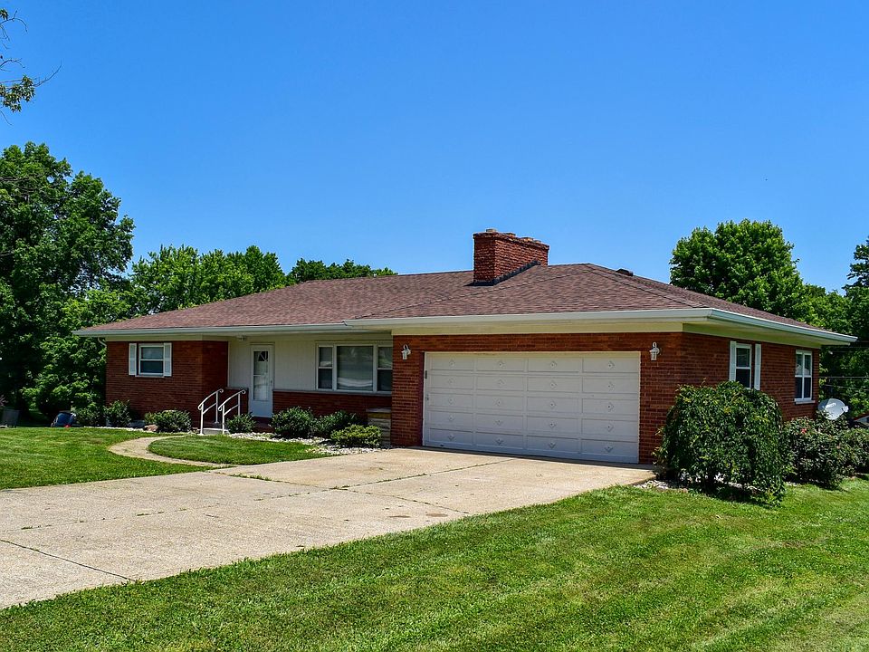 82 Dudley 3 bedroom, 2 bath
