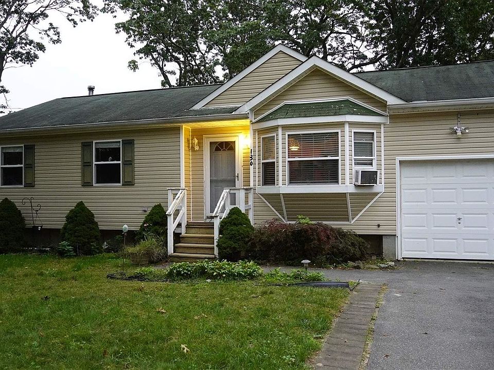 1st image of 130 Patchogue Ave