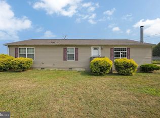 54 Three Bridge Rd, Monroeville, NJ 08343