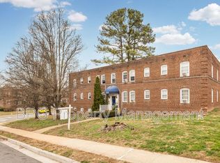 5721 11th St N APT 4, Arlington, VA 22205