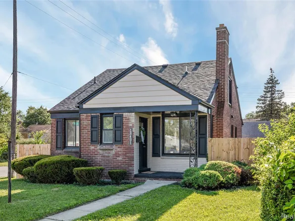 18401 Hubbell St, Detroit, MI 48235