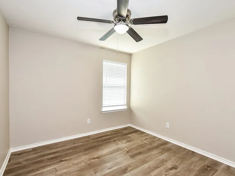 4713 Joshua Dr — Photo 13