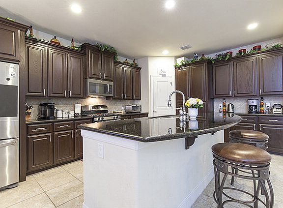 4th image of 3308 San Eduardo