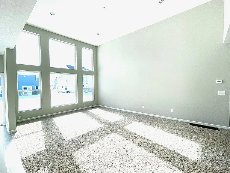 9083 Hawk Hill Way — Photo 8
