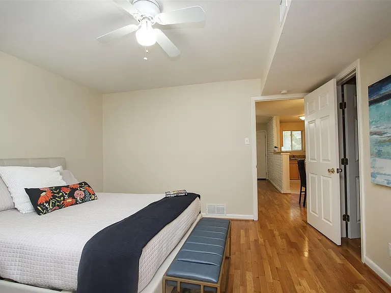 2208 Morse St #6 — Photo 12