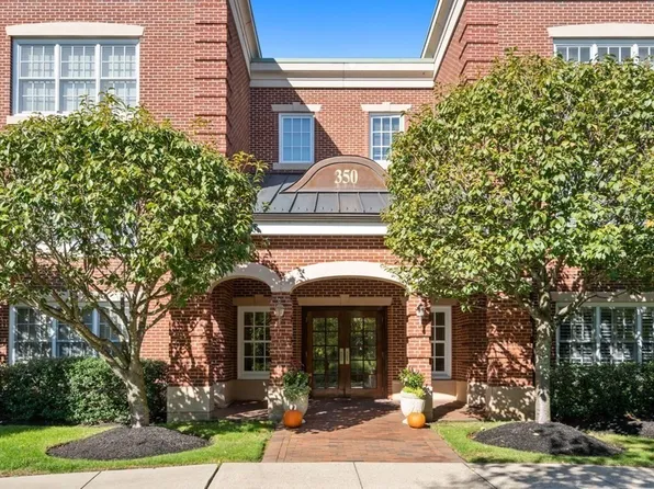 350 Boylston St APT 302, Newton, MA 02459