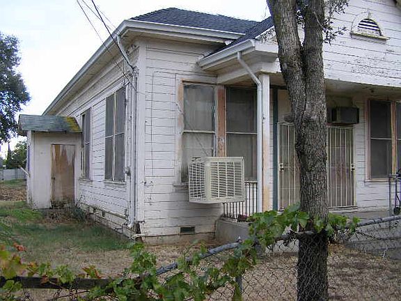 2nd image of 1916 S Sinclair Ave