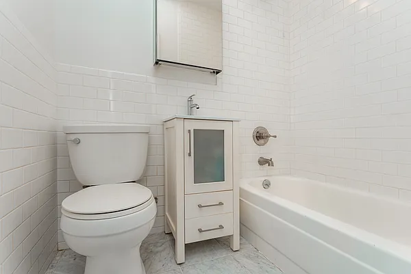 Rented by Blip LLC | media 10