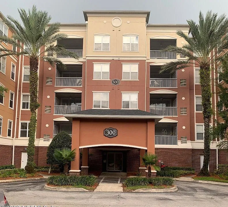 4480 Deerwood Lake Pkwy #325