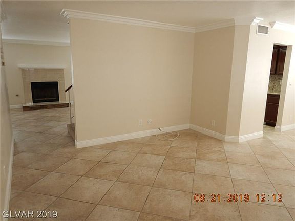 4th image of 3217 Shoreheight St #0
