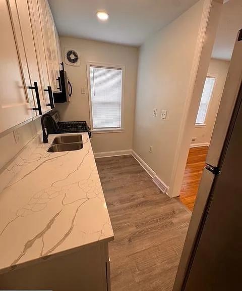 1090 Cameron Rd — Photo 4
