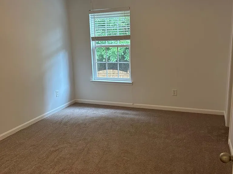 2530 Sheldon Pl — Photo 18