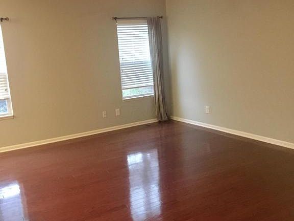 5th image of 698 Wilke Pl