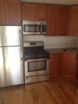 Rented by Bloom Real Estate Group | media 10